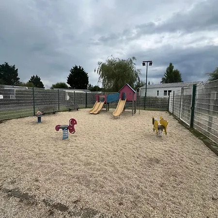 Mobil Au 5 Etoiles A Deauville * Saint-Arnoult (Calvados)