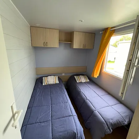 Mobil Au 5 Etoiles A Deauville *